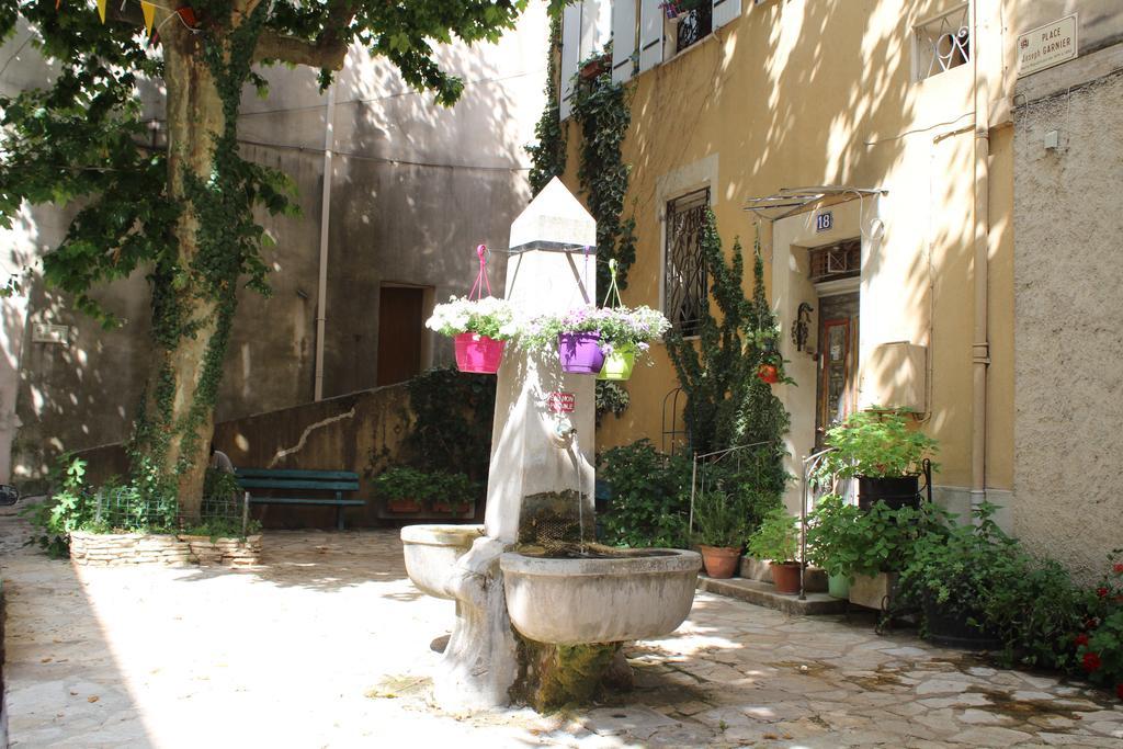 Le Clos Des Acacias Синь Экстерьер фото